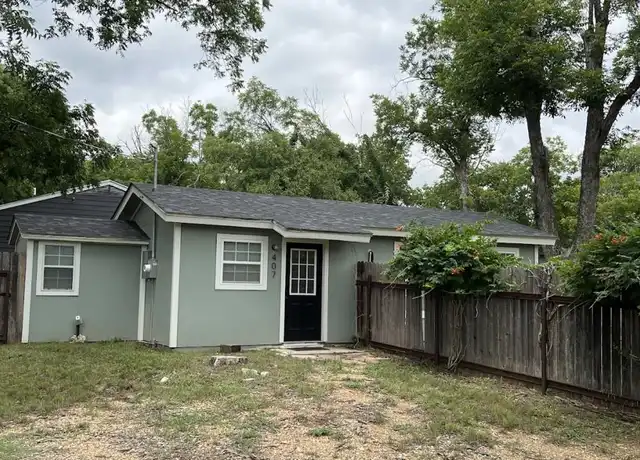 Property at 407 S 6th St, Gatesville, TX, 76528, 1 bed, 1 bath, [object Object]