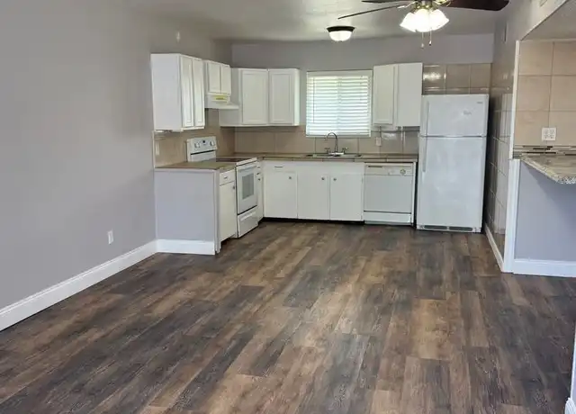 Property at Olympic Apartments - 3936 Brushwood Ln, Corpus Christi, TX, 78415, 2 beds, 1 bath, [object Object]