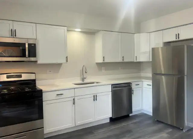 Property at 389 N Wood Dale Rd Unit ROAD3, Wood Dale, IL, 60191, 2 beds, 1.5 baths, [object Object]