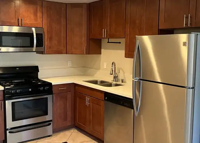 Property at Great location, & 2 weeks free !!! - 13340 Community Rd, Poway, CA, 92064, 2 beds, 1.5 baths, [object Object]