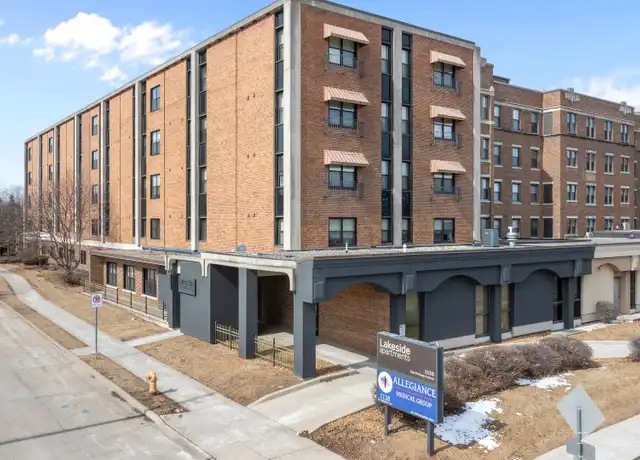 Property at 1120 E Parkway Ave Apt 101, Oshkosh, WI, 54901, 1 bed, 1 bath, [object Object]