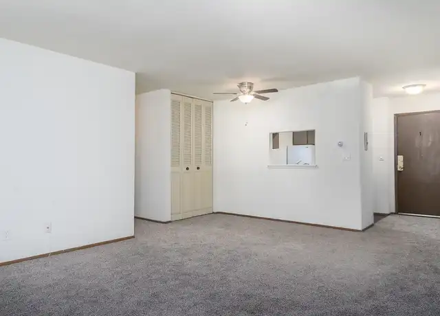 Property at 3245 N Oakland Ave, Milwaukee, WI, 53211, 1-3 bed, 1 bath, [object Object]