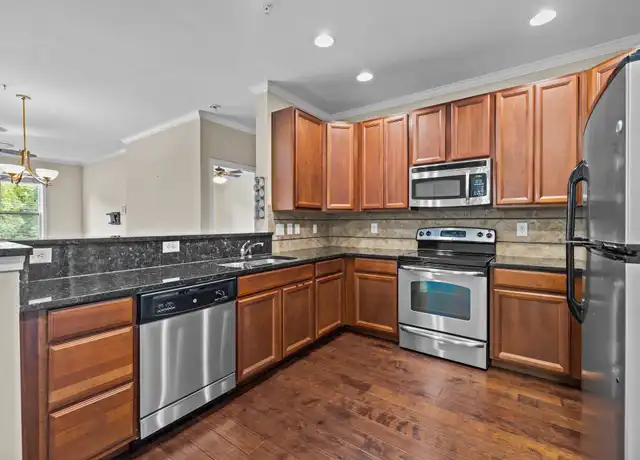 Property at 1000 E Woodlawn Rd #209, Charlotte, NC, 28209, 2 beds, 2 baths, [object Object]