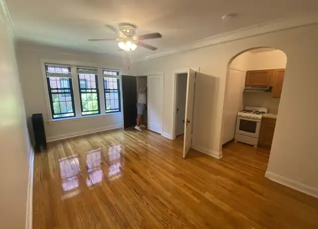 Property at 2501 W Winnemac Ave Unit A2, Chicago, IL, 60625, 0 beds, 1 bath, [object Object]