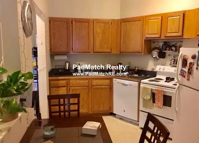 Property at 1589 Beacon St Unit 3, Brookline, MA, 02446, 2 beds, 1 bath, [object Object]