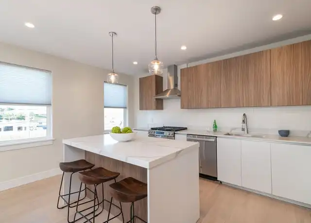 Property at 484 Quincy Ave Unit 13, Quincy, MA, 02169, 2 beds, 2.5 baths, [object Object]