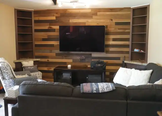 Property at 2813 E Cortez St, Phoenix, AZ, 85028, 3 beds, 2 baths, [object Object]