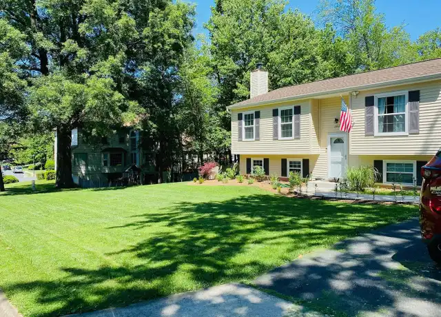 Property at 2801 Reign St, Herndon, VA, 20171, 5 beds, 3 baths, [object Object]