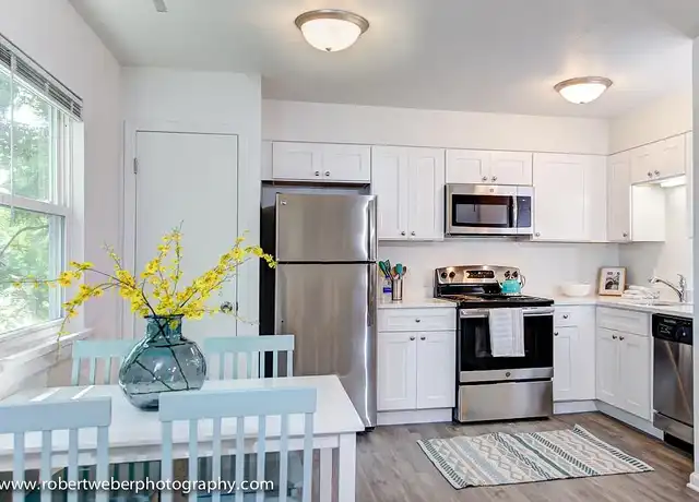 Property at The Bristol - 250 E Bristol St, Elkhart, IN, 46514, 2 beds, 1 bath, [object Object]
