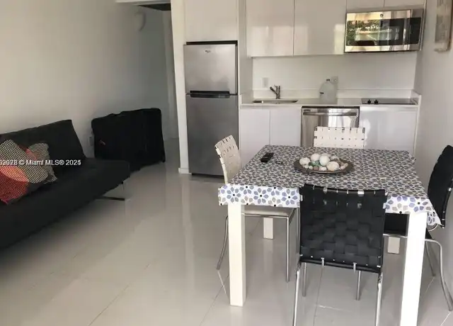 Property at 801 15th St #202, Miami Beach, FL, 33139, 1 bed, 1 bath, [object Object]