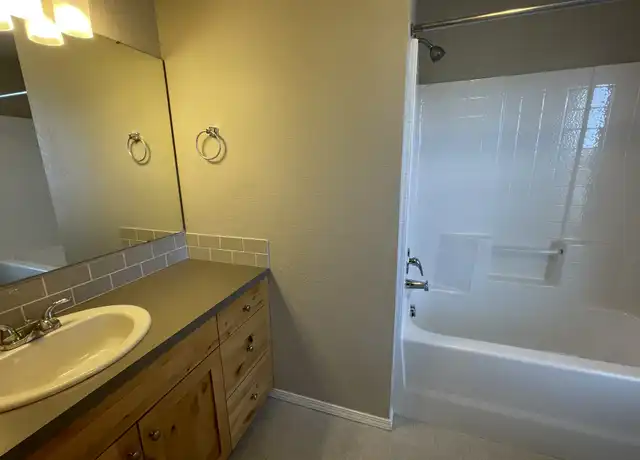 Property at 11064 W Ustick Rd Unit 105, Boise, ID, 83713, 2 beds, 2.5 baths, [object Object]