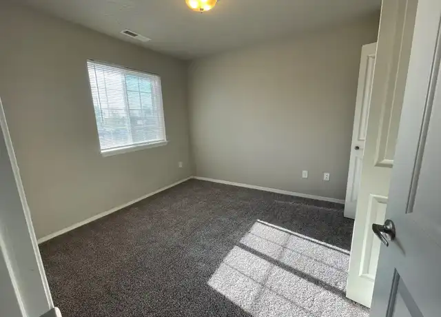 Property at 11064 W Ustick Rd Unit 105, Boise, ID, 83713, 2 beds, 2.5 baths, [object Object]