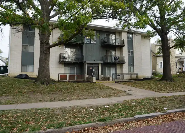 Property at 300 S 26th St Unit 16, Lincoln, NE, 68510, 2 beds, 1 bath, [object Object]