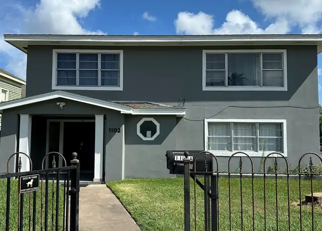 Property at 1102 Winnie St, Galveston, TX, 77550, 3 beds, 2 baths, [object Object]