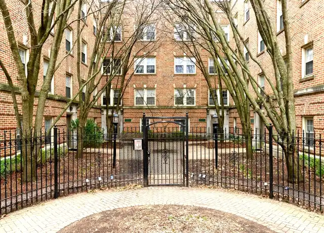 Property at 839 E 52nd St #3, Chicago, IL, 60615, 2 beds, 2 baths, [object Object]