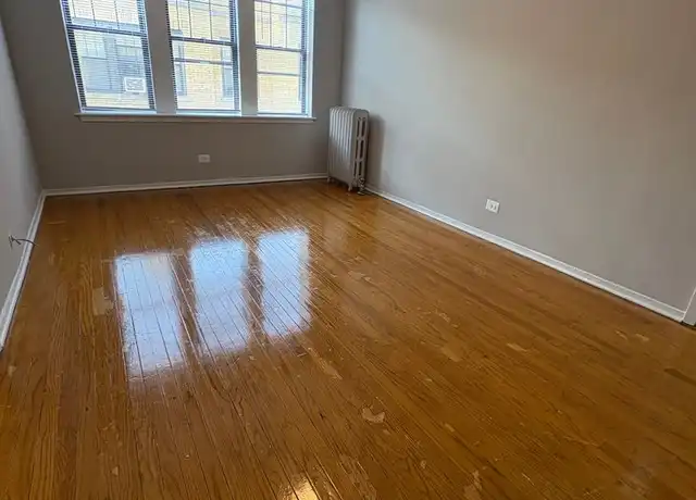 Property at 127 N Central Ave Unit CA 1435-3W, Chicago, IL, 60644, 3 beds, 1 bath, [object Object]