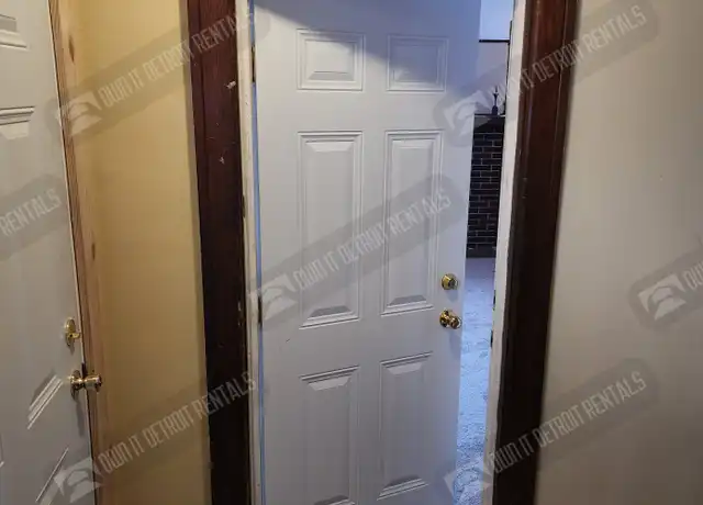 Property at 5186 Burns Ave Unit A, Detroit, MI, 48213, 3 beds, 1 bath, [object Object]