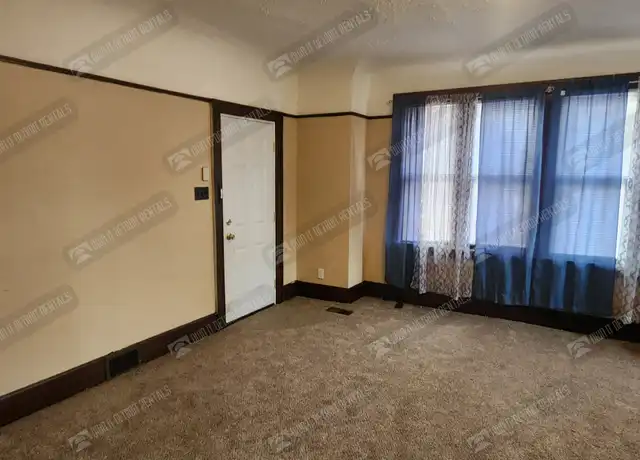 Property at 5186 Burns Ave Unit A, Detroit, MI, 48213, 3 beds, 1 bath, [object Object]