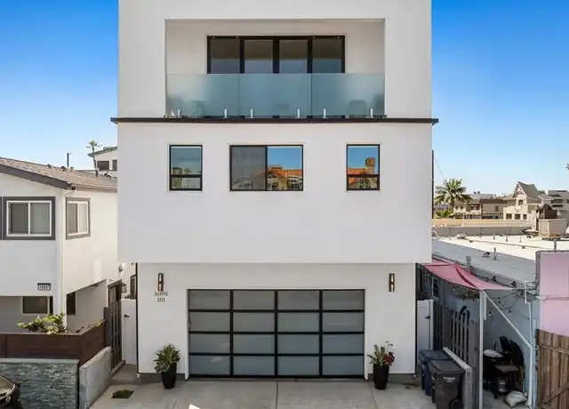 Property at 16891 11th St #101, Sunset Beach, CA, 90742, 3 beds, 3.5 baths, [object Object]