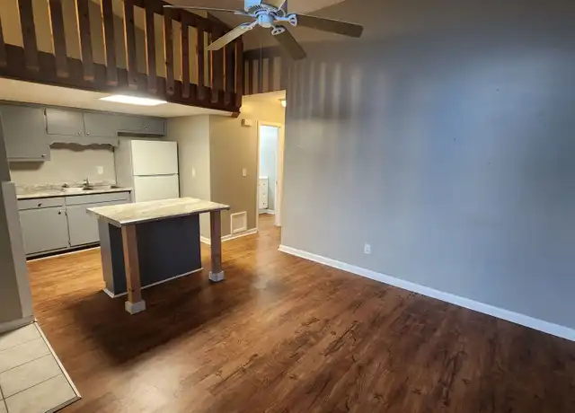 Property at 1423 Ascent Trl NW Apt B, Huntsville, AL, 35816, 1 bed, 1 bath, [object Object]