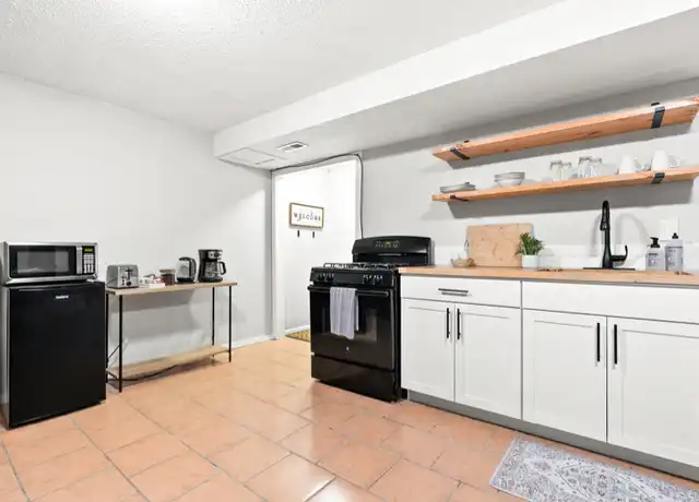 Property at 6335 Chantilly Pl, Colorado Springs, CO, 80922, 2 beds, 1 bath, [object Object]