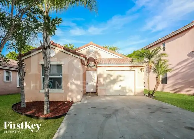 Property at 1558 SE 20th Pl, Homestead, FL, 33035, 3 beds, 2 baths, [object Object]