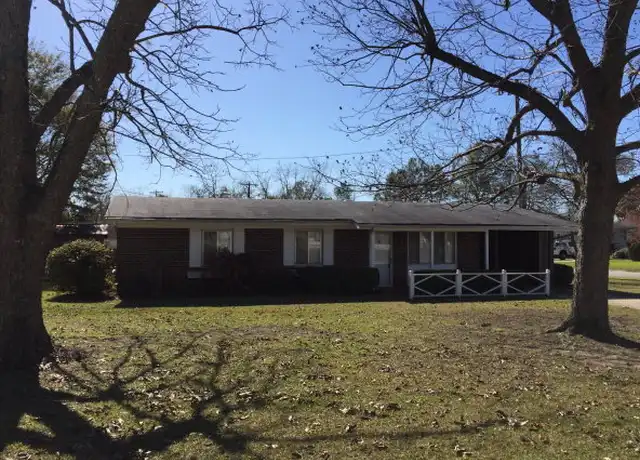 Property at 201 2nd Ave, Troy, AL, 36081, 3 beds, 2 baths, [object Object]