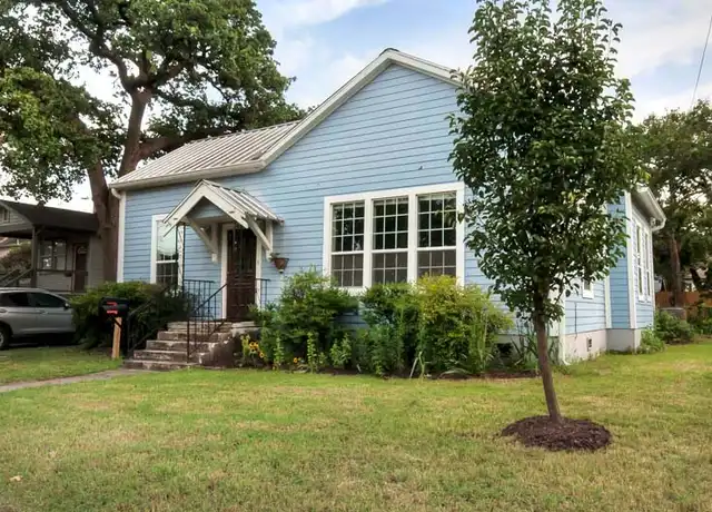 Property at 609 W 35th St, Austin, TX, 78705, 3 beds, 2 baths, [object Object]
