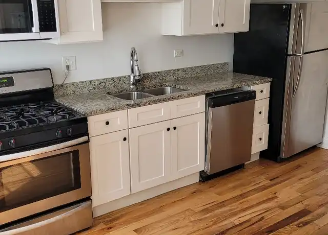 Property at 6751 S Clyde Ave Unit 3A, Chicago, IL, 60649, 3 beds, 1 bath, [object Object]