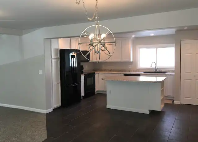 Property at 1233 Cook Ave, Billings, MT, 59102, 4 beds, 2 baths, [object Object]