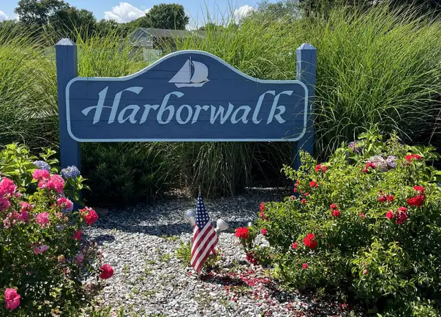 Property at 25 Riverside Dr Unit B9, Clinton, CT, 06413, 2 beds, 1.5 baths, [object Object]
