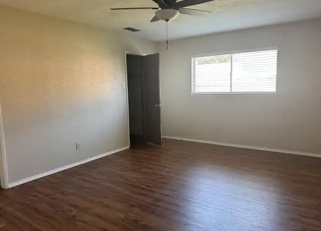 Property at 6215 Cedar Ln, Rowlett, TX, 75089, 1 bed, 1 bath, [object Object]