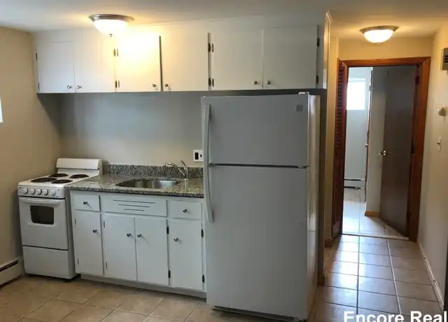 Property at 78 Harvard St Unit 1, Waltham, MA, 02453, 1 bed, 1 bath, [object Object]