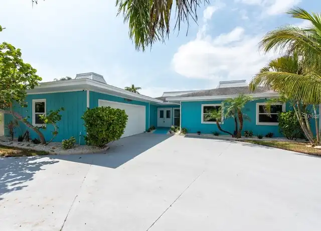 Property at 4643 Bay Crest Dr, Tampa, FL, 33615, 3 beds, 3 baths, [object Object]
