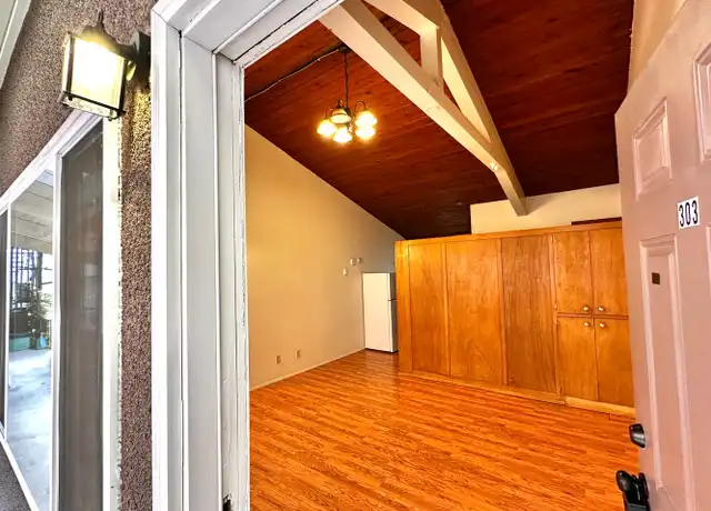 Property at 1718 Summit Ave Unit 303, Seattle, WA, 98122, 0 beds, 1 bath, [object Object]