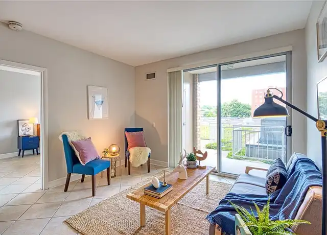 Property at 5570 Centre Ave #111, Pittsburgh, PA, 15232, 1 bed, 1 bath, [object Object]