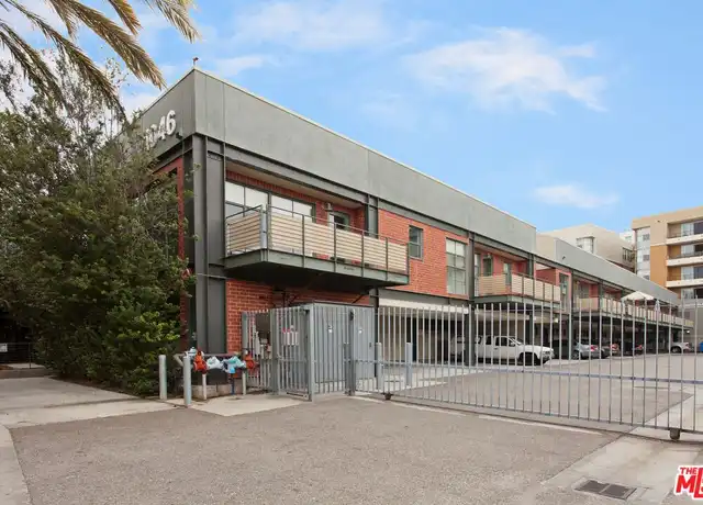 Property at 1046 Princeton Dr Unit 104-104, Marina Del Rey, CA, 90292, 1 bed, 1 bath, [object Object]