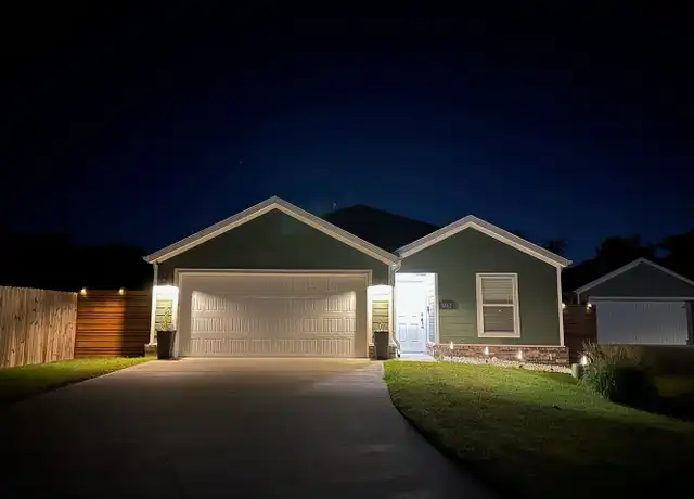 Property at 5812 W Greens Chapel Rd, Fayetteville, AR, 72704, 3 beds, 2 baths, [object Object]