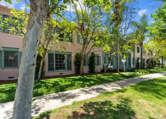 Property at 148 S McCarty Dr, Beverly Hills, CA, 90212, 0-1 beds, 1-2 bath, [object Object]
