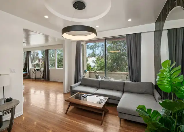 Property at 6255 W Olympic Blvd, Los Angeles, CA, 90048, 3 beds, 2 baths, [object Object]