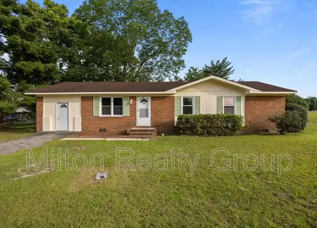 Property at 54 Rolling Springs Dr, Spring Lake, NC, 28390, 3 beds, 1.5 baths, [object Object]