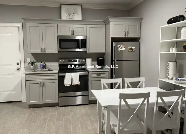 Property at 120 Tremont St Unit 102, Everett, MA, 02149, 1 bed, 1 bath, [object Object]