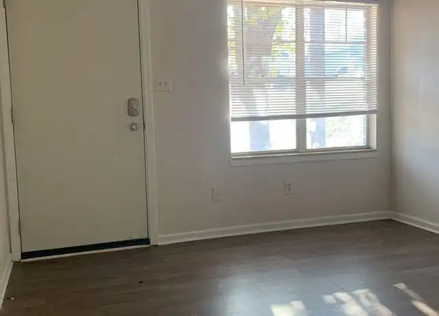 Property at 9001 NW 57 St Unit 9022, Parkville, MO, 64152, 2 beds, 1 bath, [object Object]