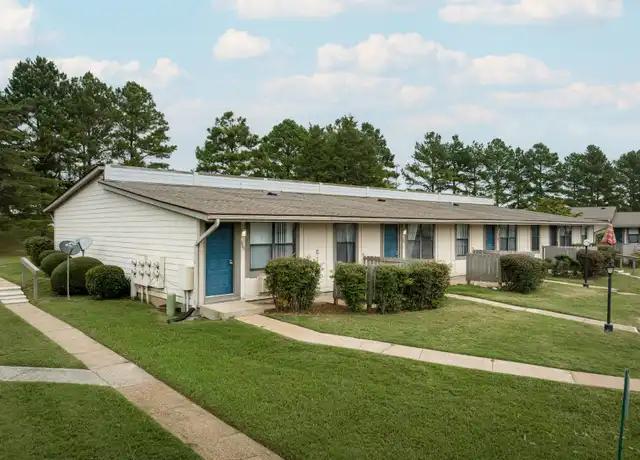 Property at Lakeshore Apartments - 1100 Lakeshore Dr, Fort Oglethorpe, GA, 30742, 0-2 beds, 1-2 bath, [object Object]
