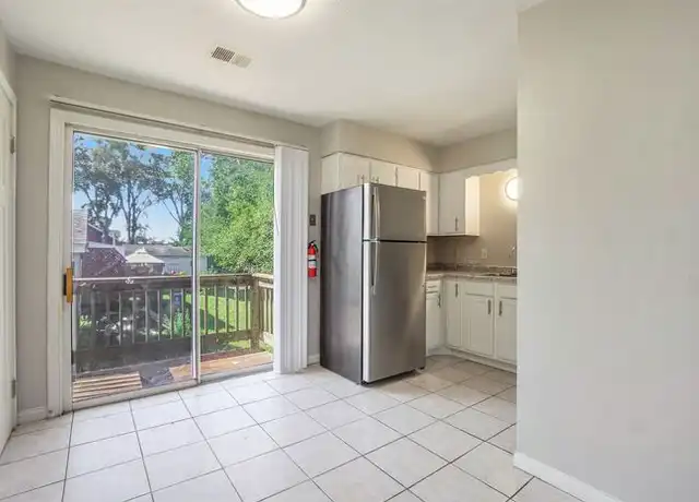 Property at 433 N Riverview Dr Unit 2B, Parchment, MI, 49004, 2 beds, 1 bath, [object Object]