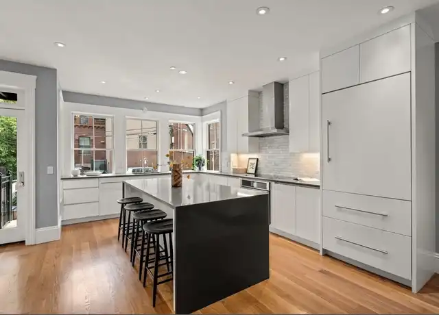 Property at 133 W Concord St #1, Roxbury, MA, 02118, 2 beds, 2.5 baths, [object Object]
