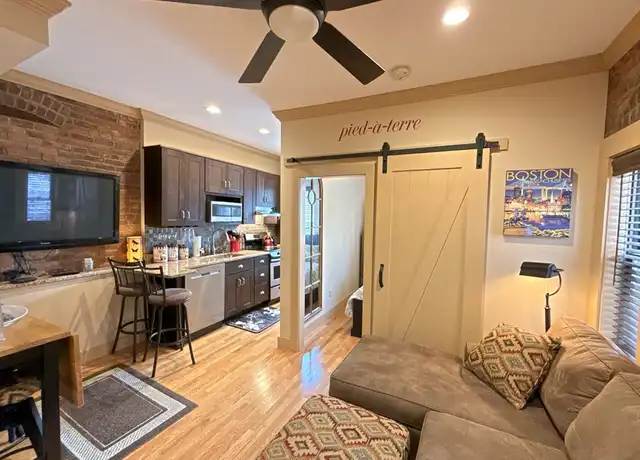Property at 25 Follen St Unit 3R, Boston, MA, 02116, 1 bed, 1 bath, [object Object]