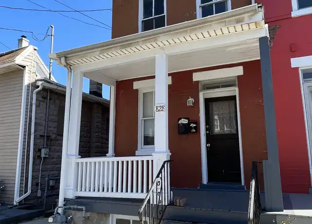 Property at 828 E Prospect St Unit 2, York, PA, 17403, 3 beds, 1 bath, [object Object]