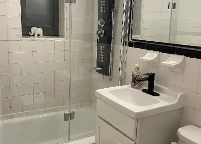 Property at 20-15 24th St Unit 1A, Astoria, NY, 11105, 1 bed, 1 bath, [object Object]