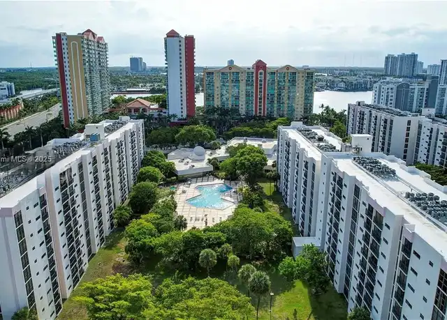 Property at 17021 N Bay Rd #809, Sunny Isles Beach, FL, 33160, 2 beds, 2 baths, [object Object]